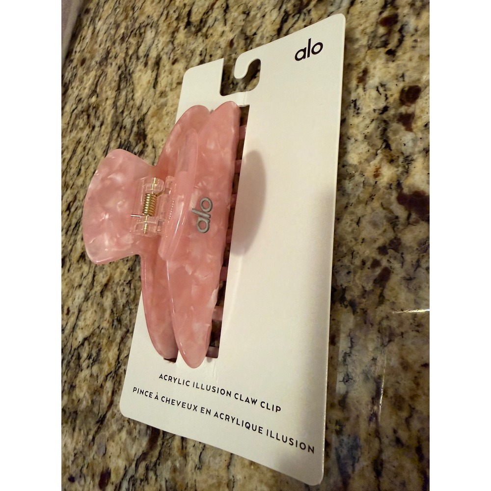 Alo Acrylic Illusion 90's Claw Clip Vintage Pink NWT
